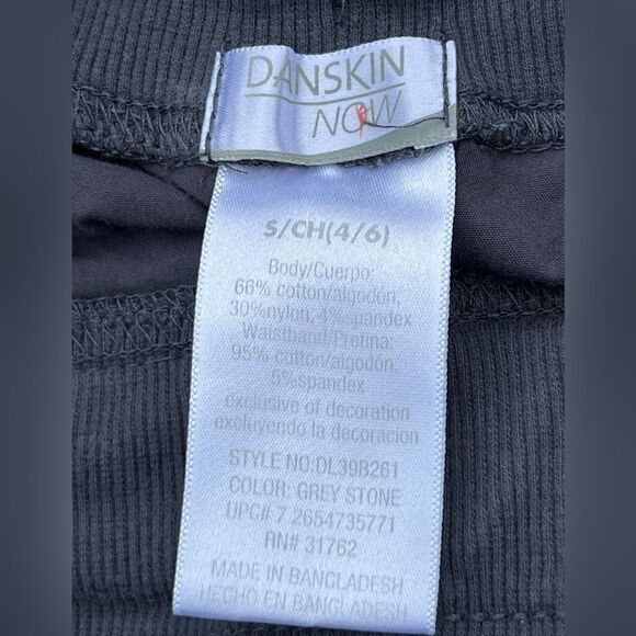 EUC Danskin Super lightweight cotton pants that convert to shorts Size Small 4-6 - Picture 4 of 5